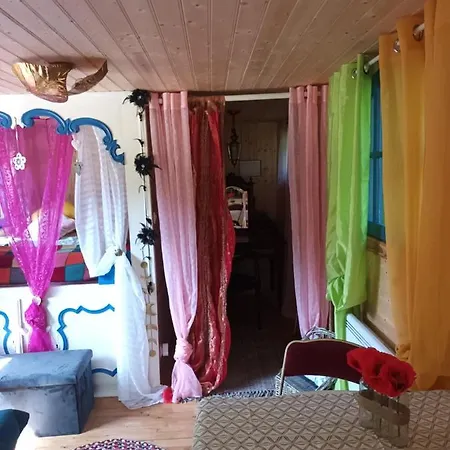 Git'an Périgord Roulotte Bella Alloggio in famiglia