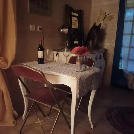 Git'an Perigord Roulotte Bella Rum i privatbostad *