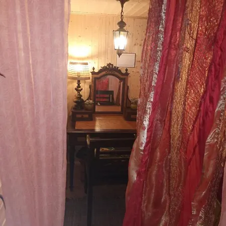 Git'an Périgord Roulotte Bella Alloggio in famiglia Groléjac