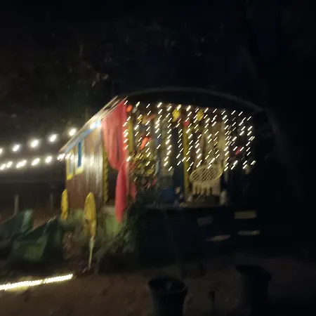 Git'an Perigord Roulotte Bella * Groléjac