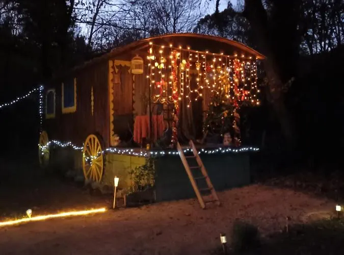 Quarto em Acomodações Particulares Git'an Perigord Roulotte Bella